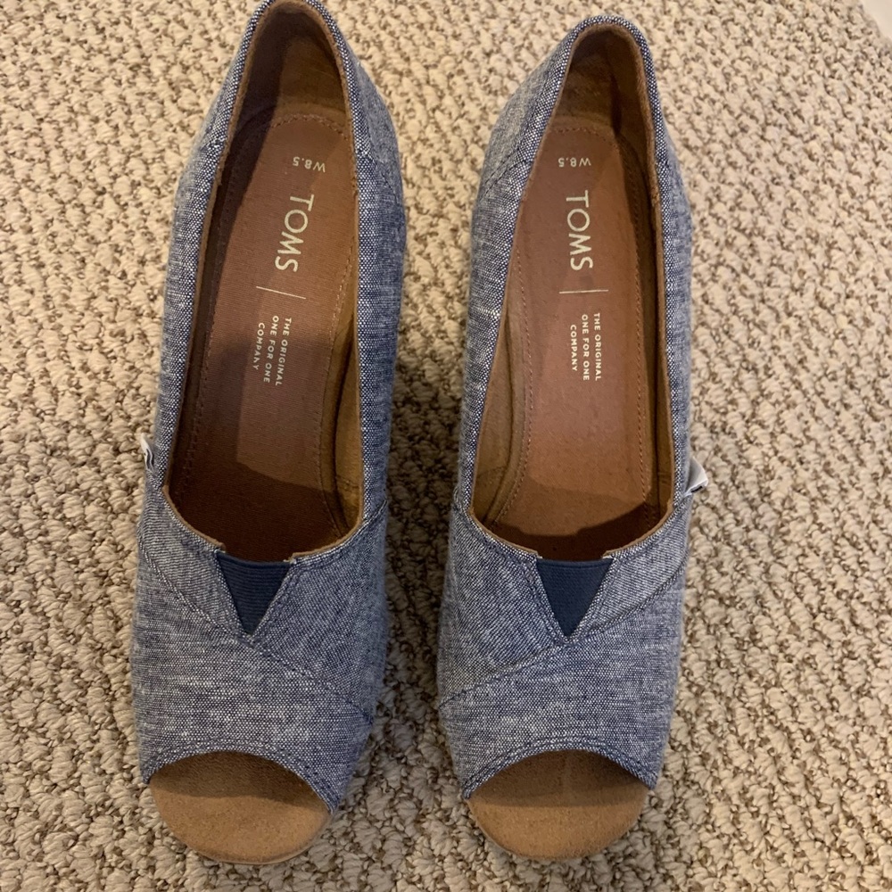 TOMS Women’s Classic Espadrille Wedge Sandal